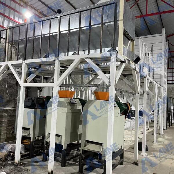 What is the shape of the fertilizer granules for the roll granulator?