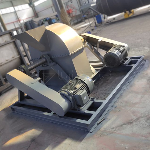How does the cage mill crusher for fertilizer work?